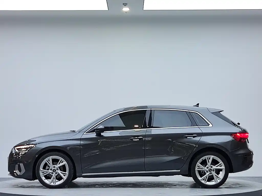 Audi A3 2023 Sportback 35 TFSI Stylish and Elegant купить на сайте DeffCars
