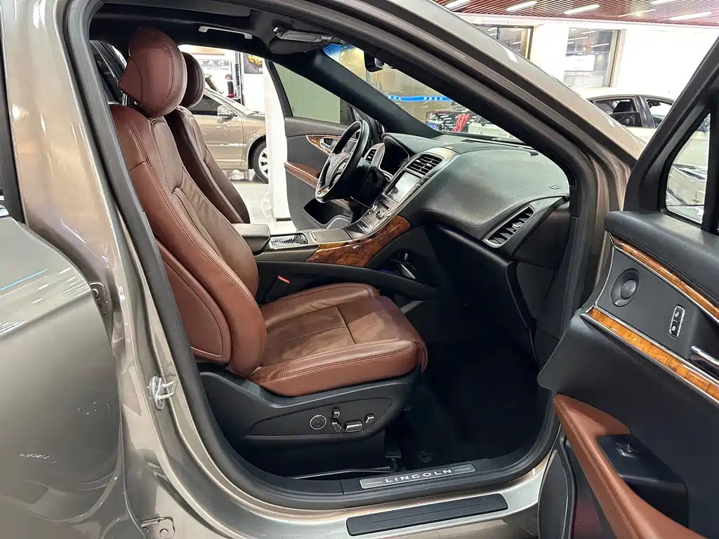 Lincoln MKX 2017 2.7T four-wheel drive premium version купить на сайте DeffCars