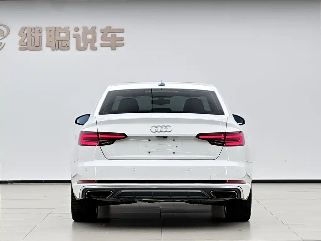 Audi A4L 2019 45 TFSI quattro personalized sports version National VI купить на сайте DeffCars