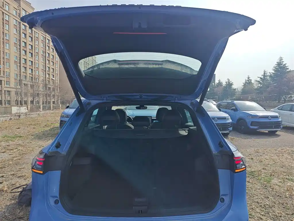 Tiguan L 2024 PRO 380TSI four-wheel drive R-Line Zhizun Edition купить на сайте DeffCars