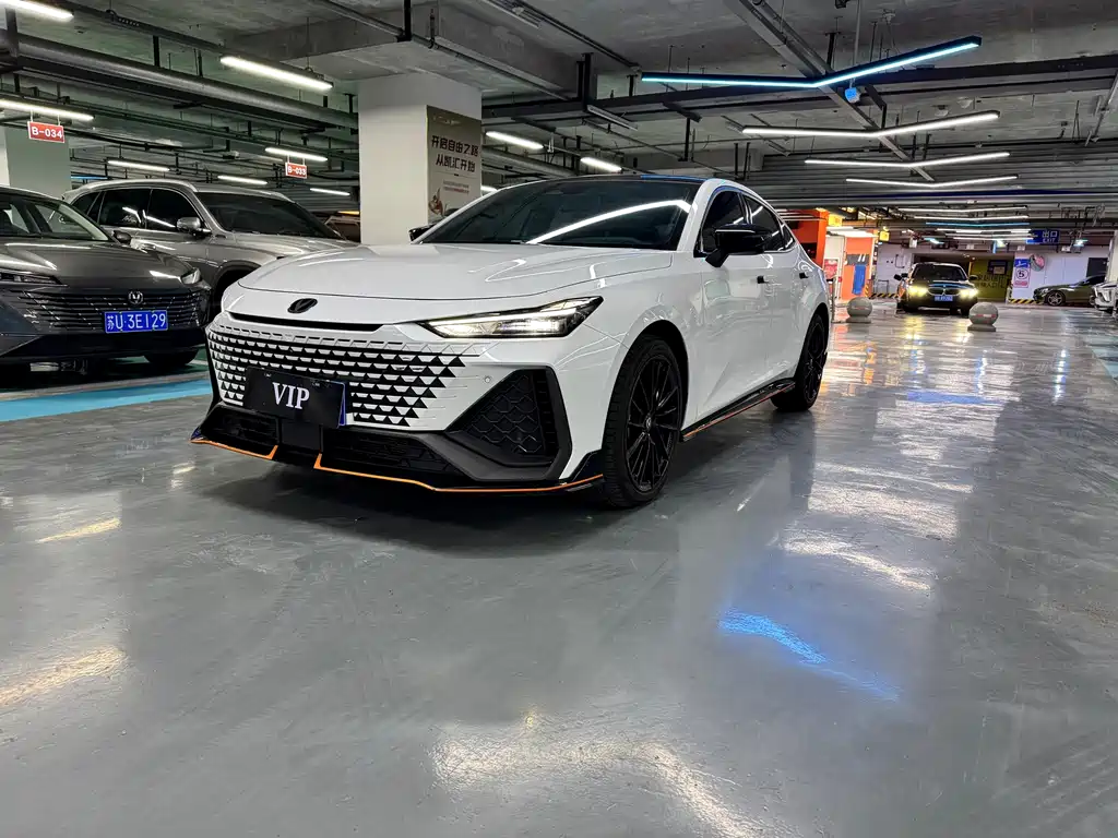 Changan UNI-V 2023 2.0T speed version купить на сайте DeffCars
