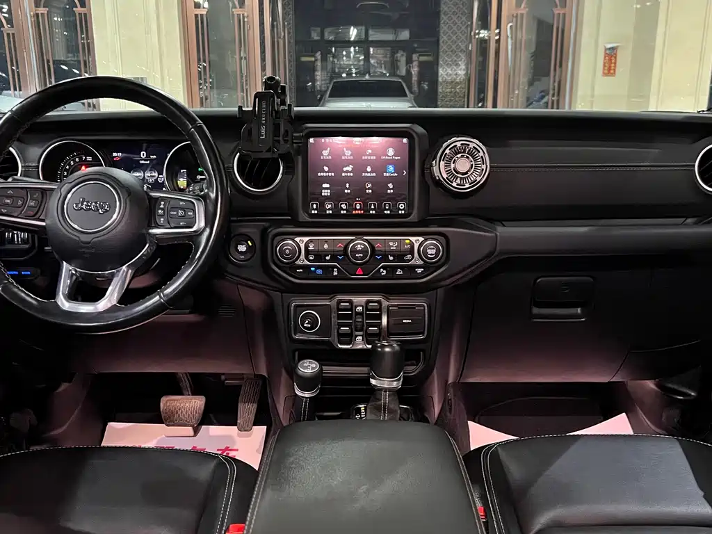 Wrangler New Energy 2021 Four-door 2.0T 4xe Sahara купить на сайте DeffCars