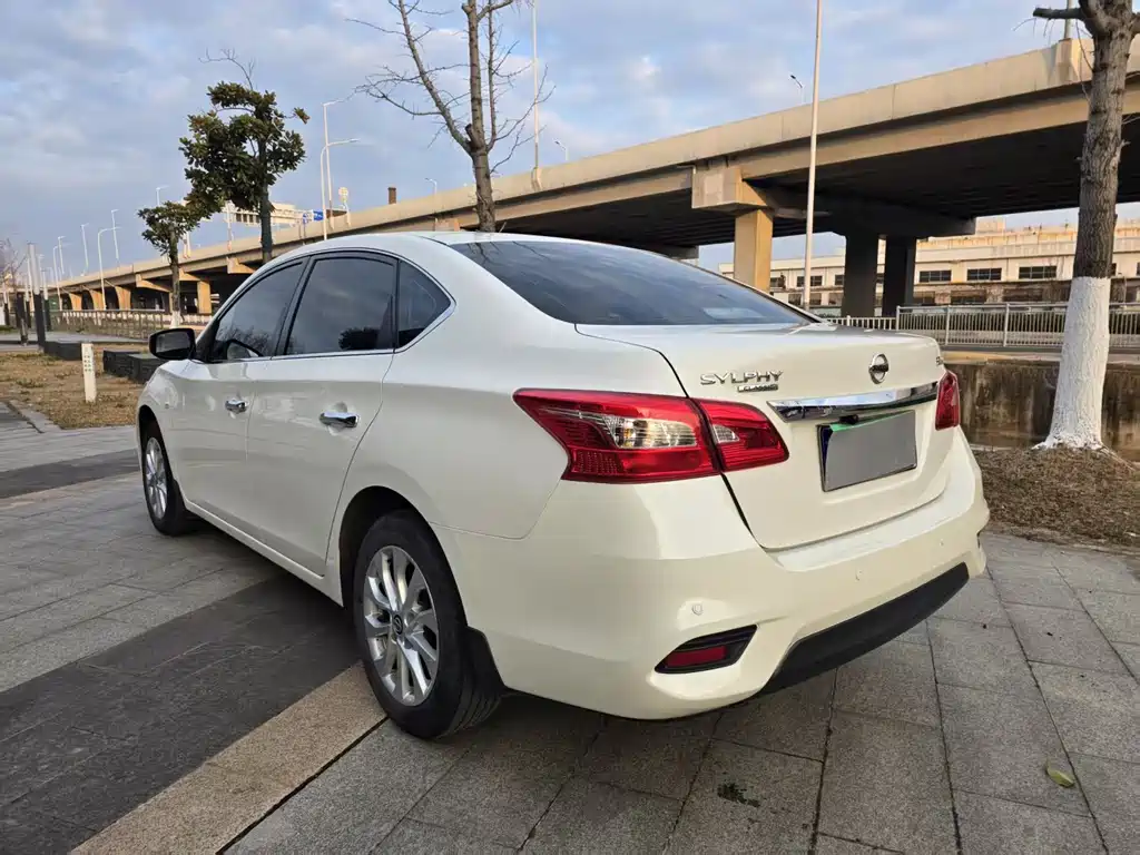 Sylphy 2022 Classic 1.6XE CVT Comfort Edition купить на сайте DeffCars
