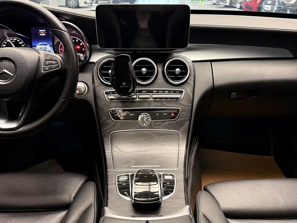 Mercedes-Benz C-Class 2018 C 200 L Sports Edition купить на сайте DeffCars