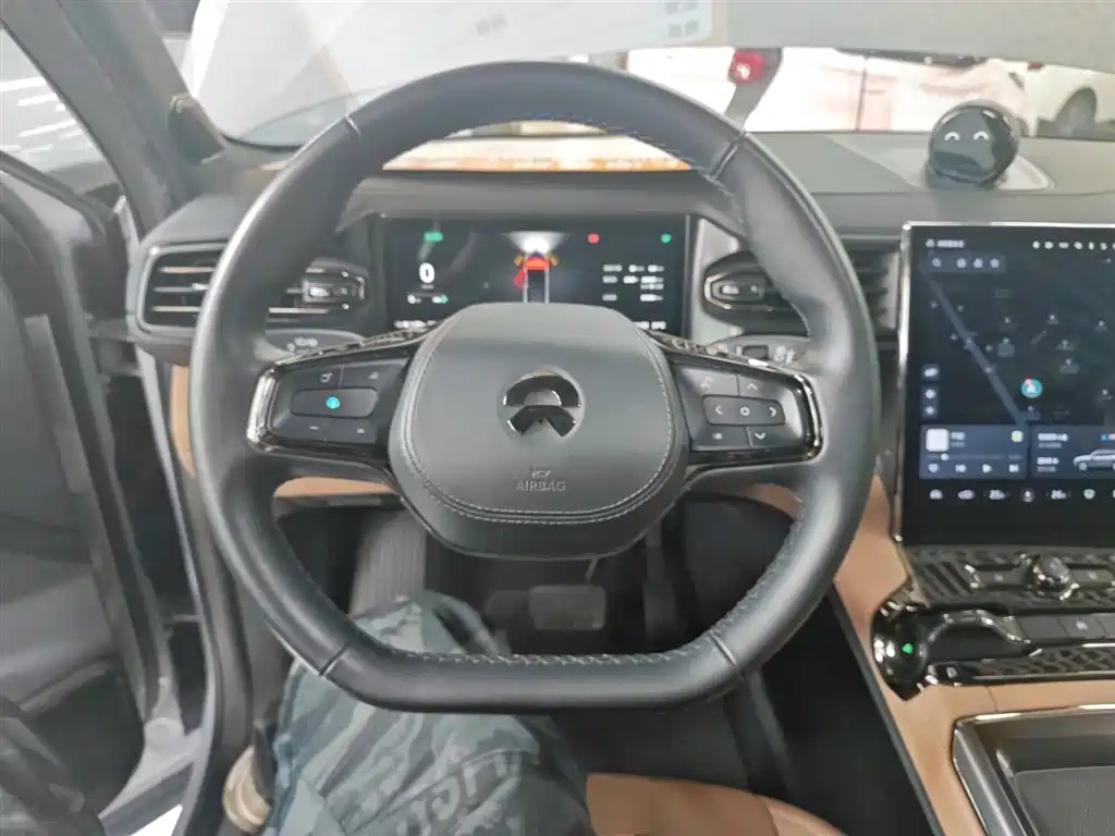 NIO ES8 2020 415KM six-seater version купить на сайте DeffCars