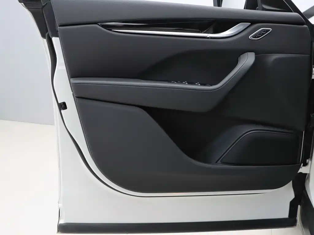 Levante 2022 2.0T GT sharp first edition купить на сайте DeffCars