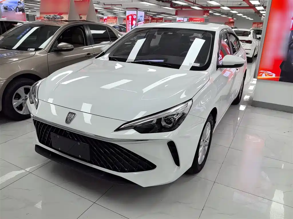 Roewe i5 2023 1.5L manual superior version купить на сайте DeffCars