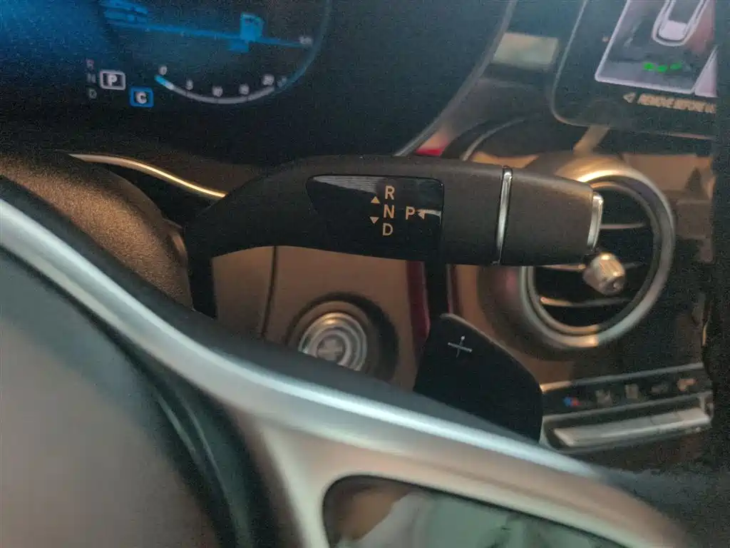 Mercedes-Benz GLC 2022 facelift GLC 260 L 4MATIC luxury model купить на сайте DeffCars
