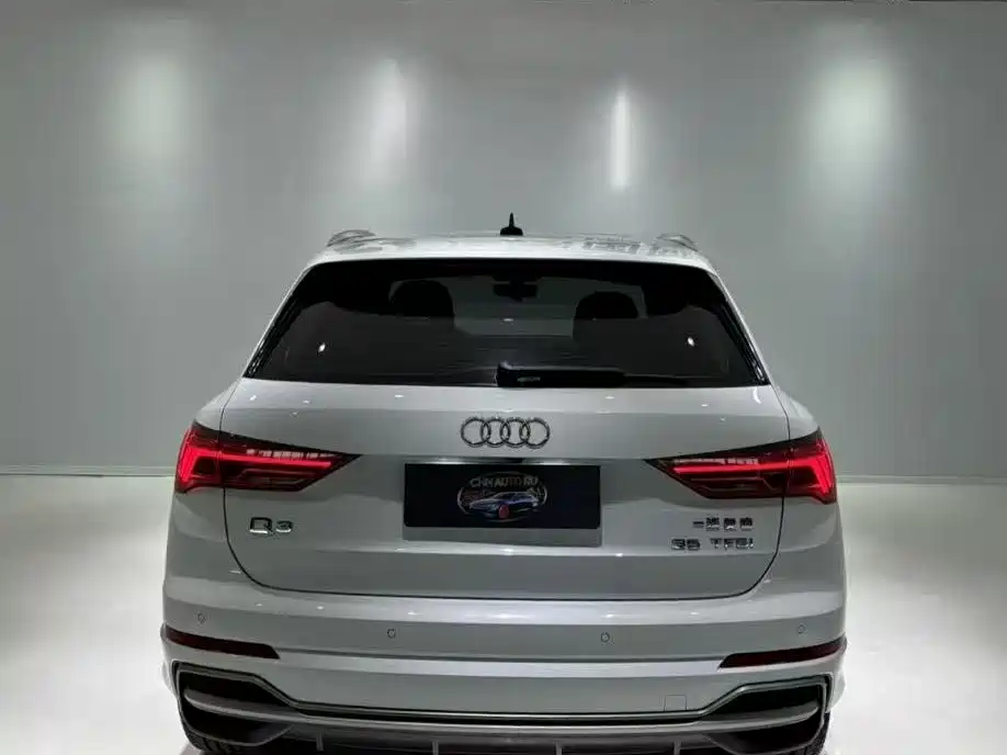 Audi Q3 2022 35 TFSI Fashionable and Dynamic купить на сайте DeffCars