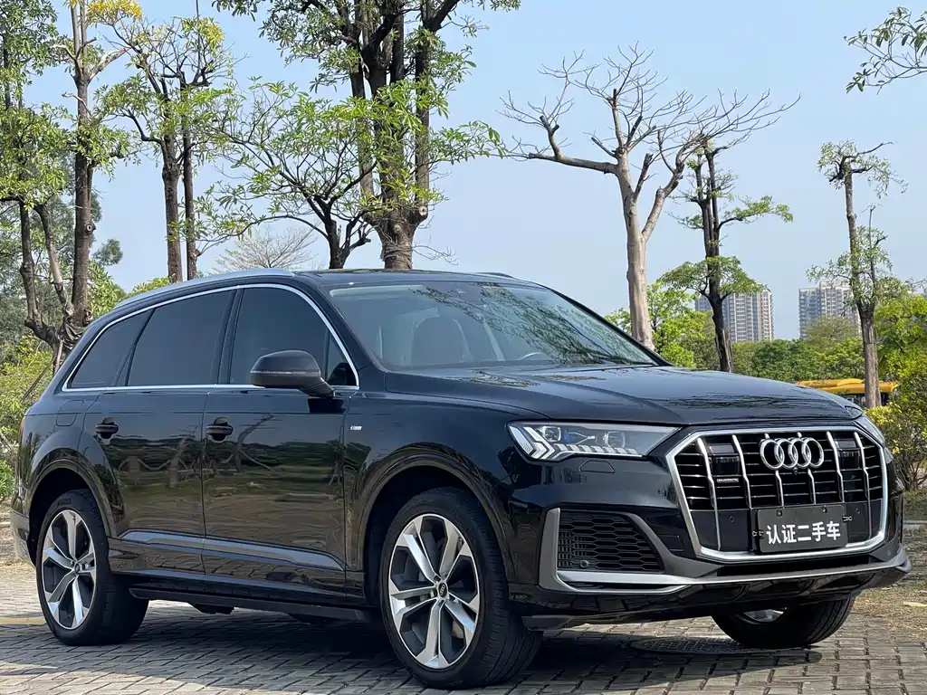Audi Q7 2021 55 TFSI quattro S line premium model купить на сайте DeffCars