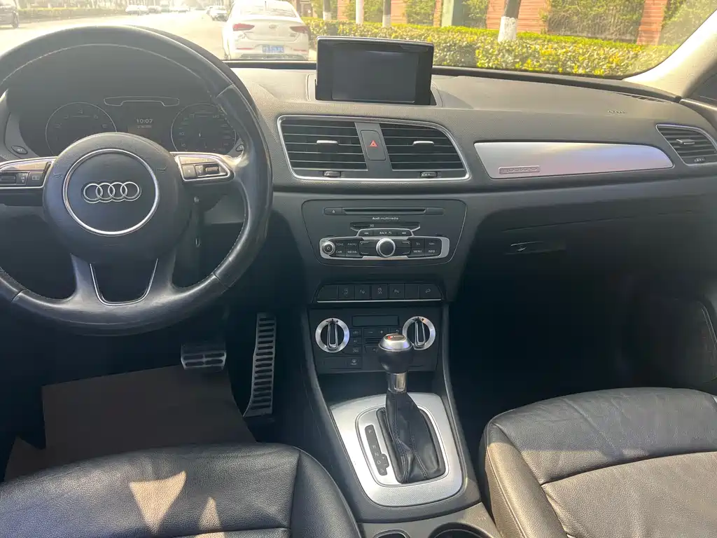 Audi Q3 2013 35 TFSI quattro comfort type купить на сайте DeffCars
