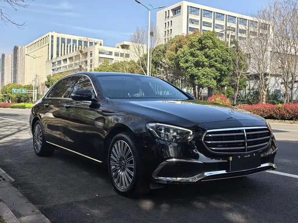 Mercedes-Benz E-Class 2023 E 300 L Fashion купить на сайте DeffCars
