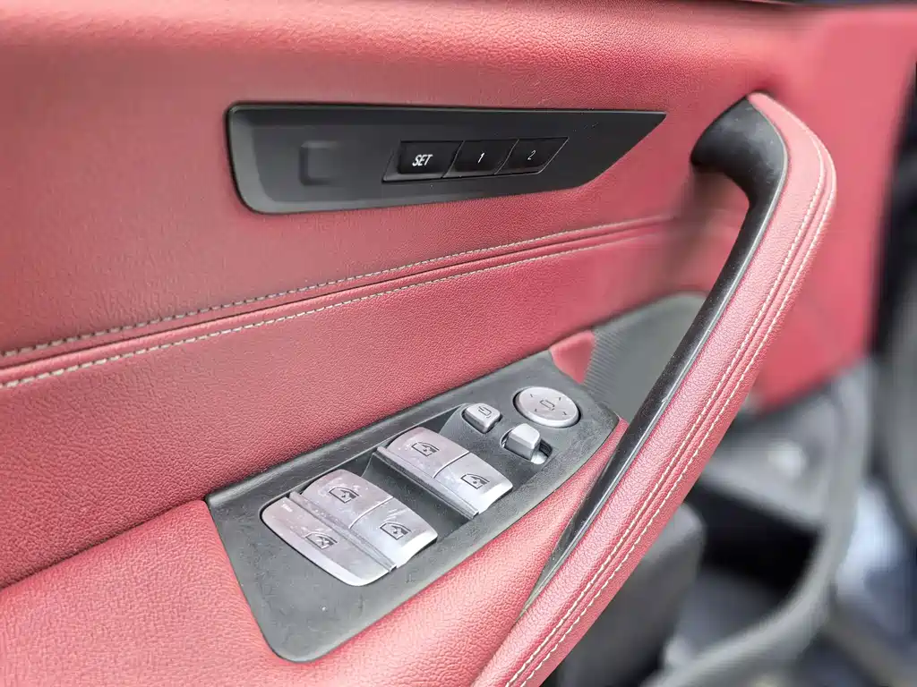BMW 5 Series 2021 530Li Leading Luxury Package купить на сайте DeffCars