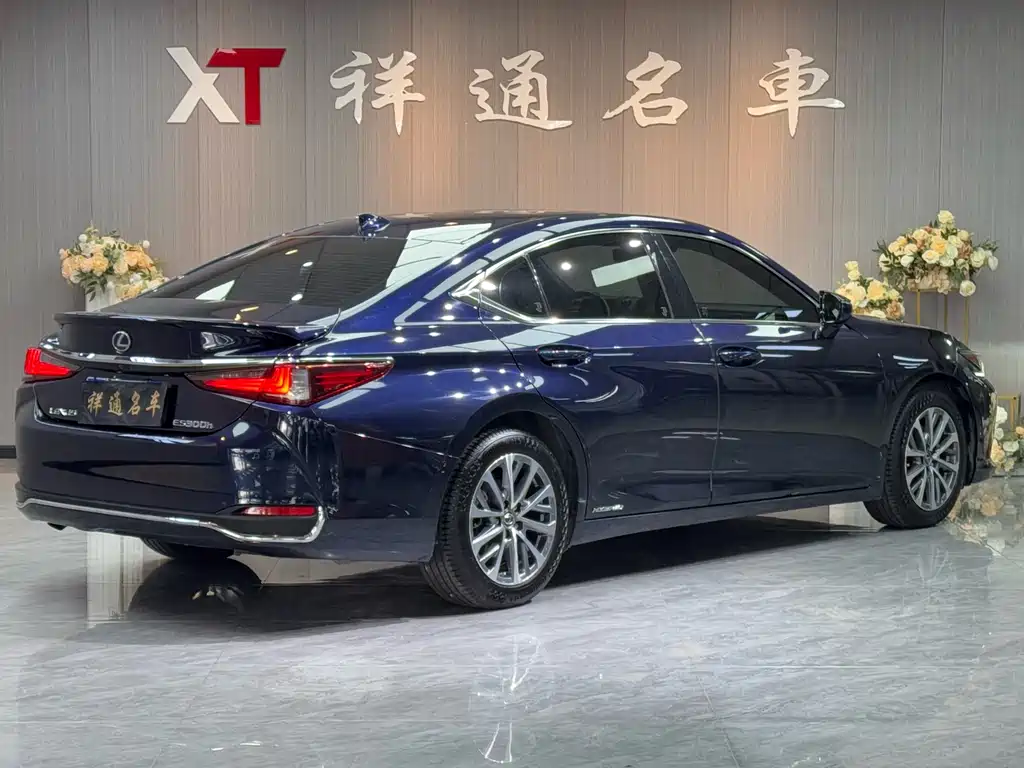 Lexus ES 2021 300h Excellence Edition купить на сайте DeffCars