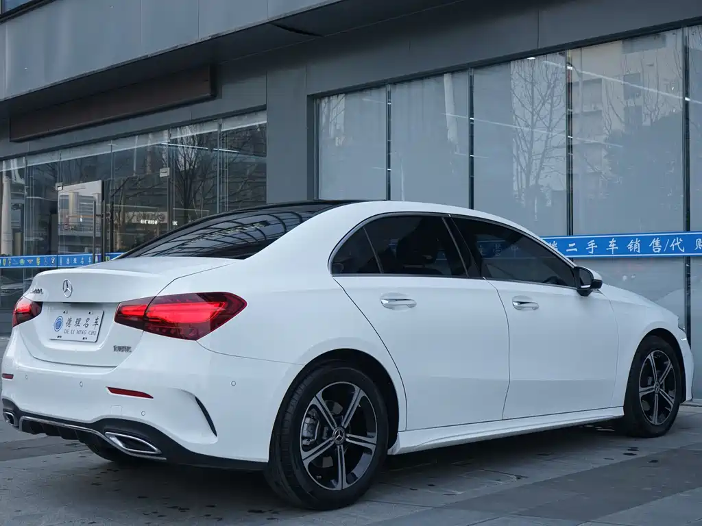 Mercedes-Benz A-Class 2024 A 200 L Fashion купить на сайте DeffCars