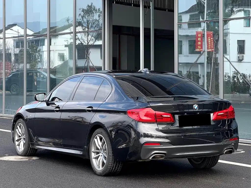 BMW 5 Series 2018 525Li M Sports Package купить на сайте DeffCars