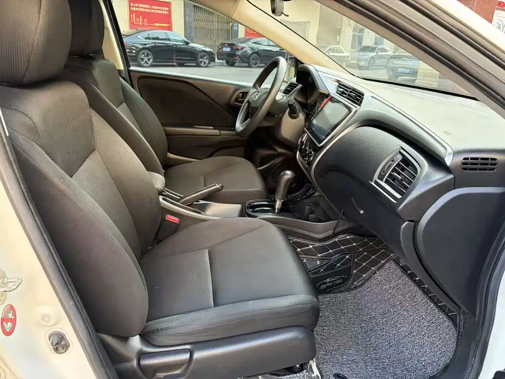 Fengfan 2017 1.5L CVT Elite Edition купить на сайте DeffCars