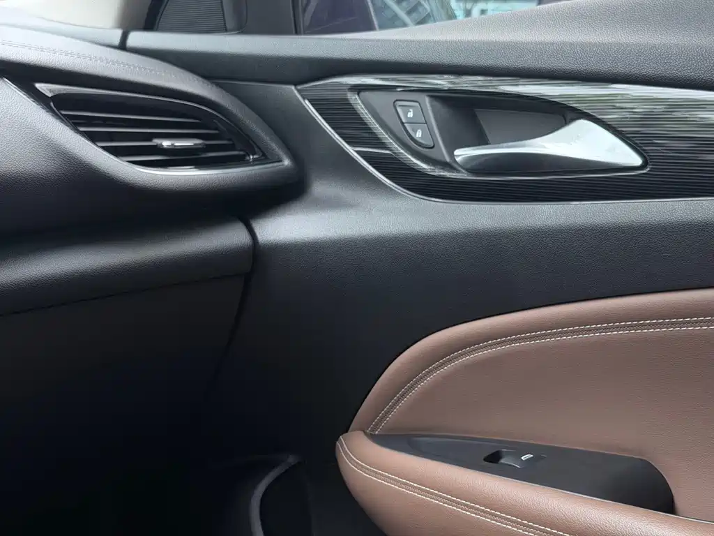 Regal 2019 20T Elite National VI купить на сайте DeffCars