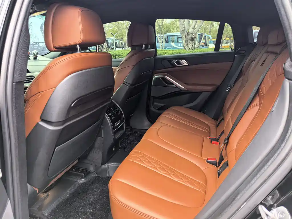 BMW X6 2022 facelift second xDrive40i exclusive M sports package купить на сайте DeffCars