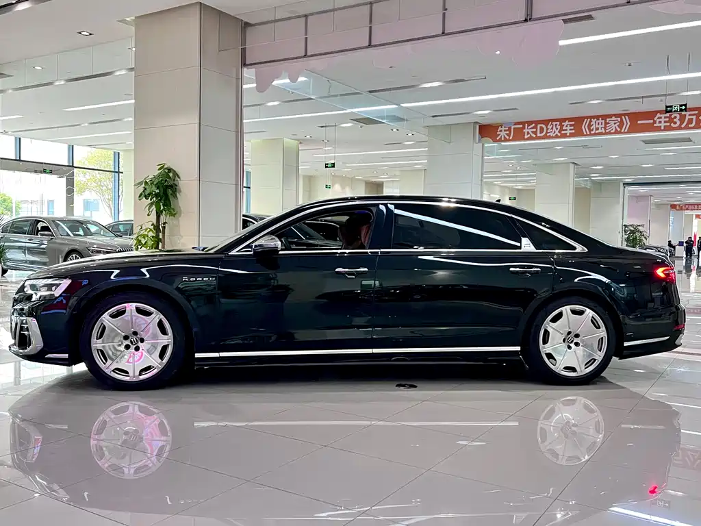 Audi A8 2022 A8L Horch Founder’s Edition Legend купить на сайте DeffCars
