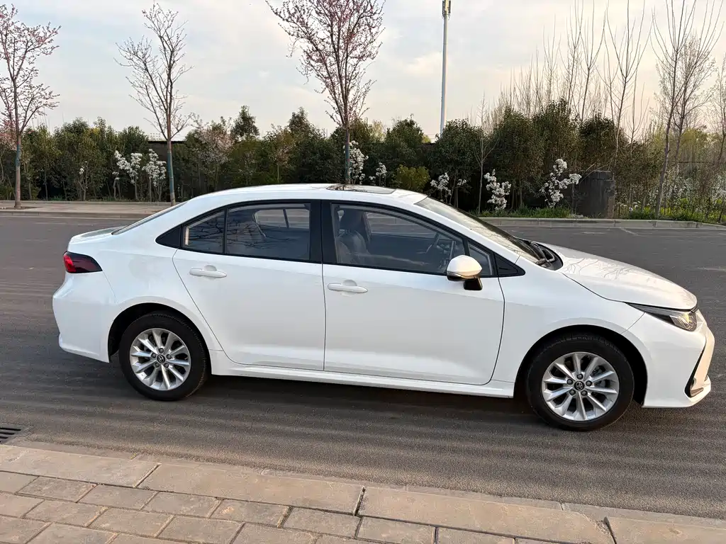 Corolla 2021 1.2T S-CVT Elite PLUS Edition купить на сайте DeffCars