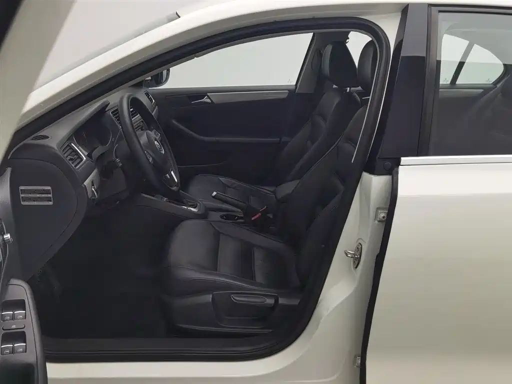 Sagitar 2012 1.4TSI automatic luxury model купить на сайте DeffCars