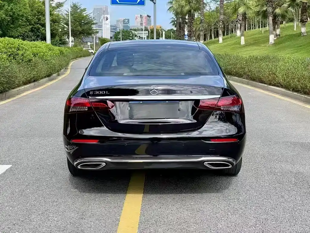 Mercedes-Benz E-Class 2022 E 300 L Fashion купить на сайте DeffCars