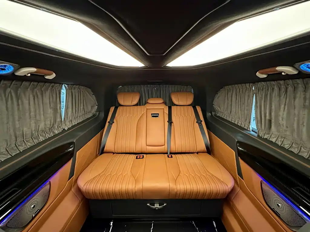 Vito 2024 2.0T Business Edition 7 seats купить на сайте DeffCars