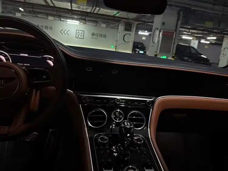 Continental 2022 4.0T GT V8 купить на сайте DeffCars