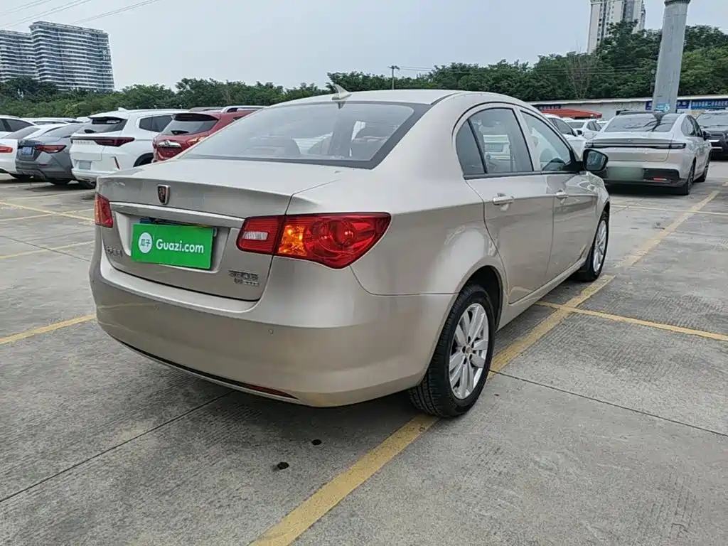 Roewe 350 2015 1.5L automatic luxury sunroof version купить на сайте DeffCars