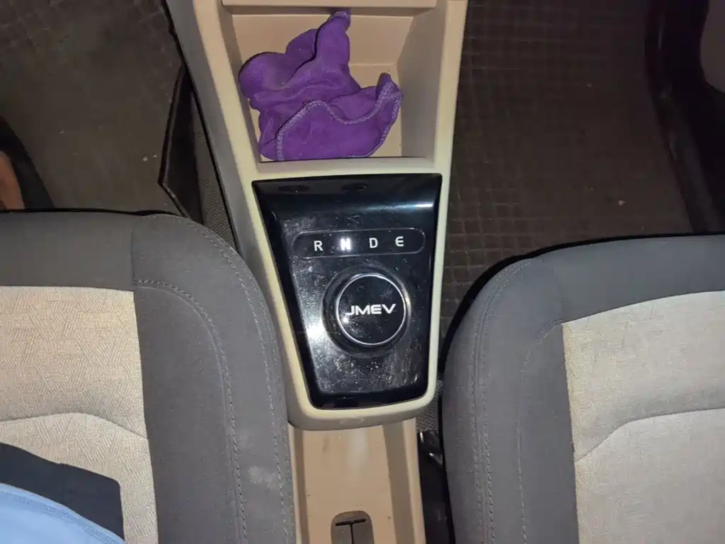 Yizhi EV2 2024 model 201km comfort model купить на сайте DeffCars