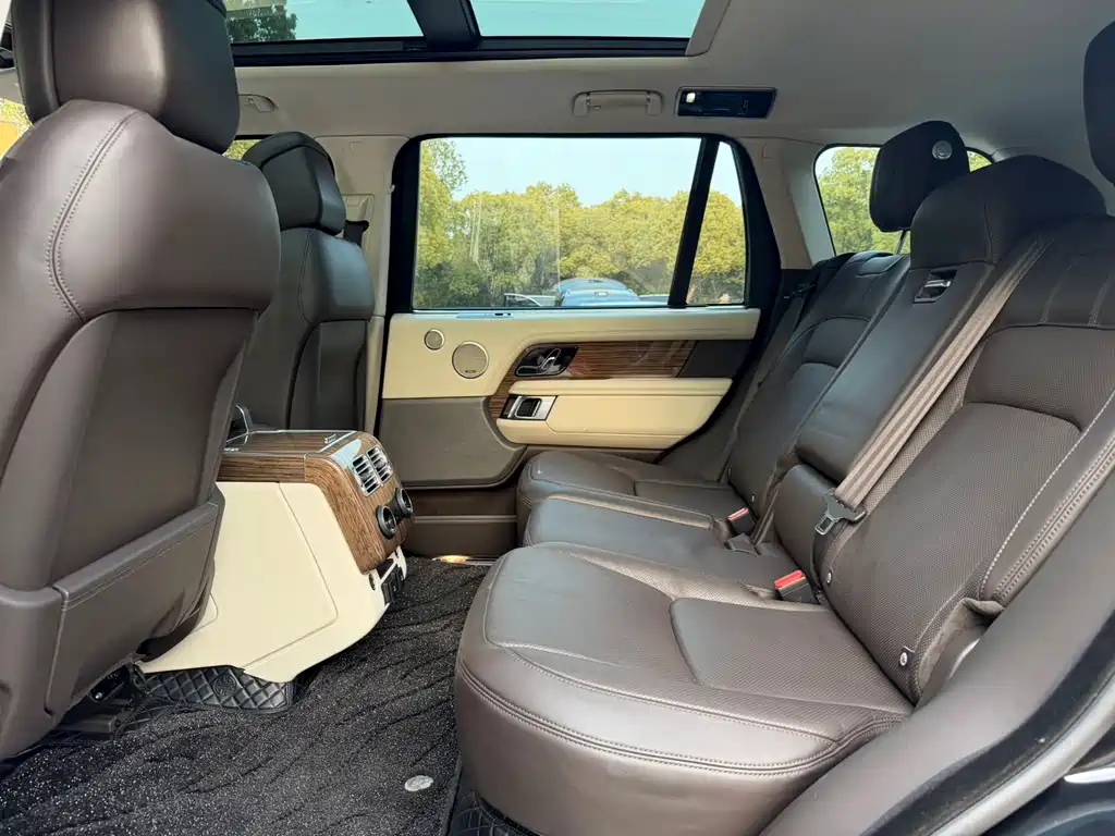 Range Rover 2020 3.0 L6 Legend Extended Edition купить на сайте DeffCars