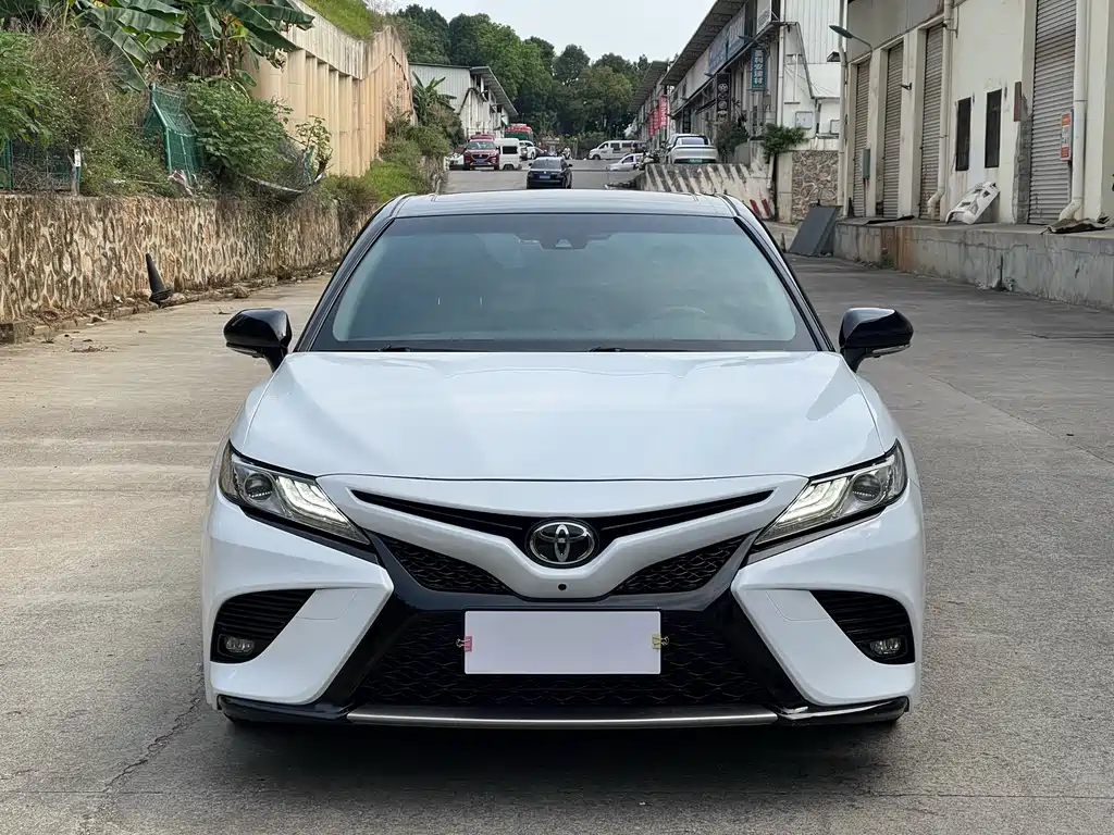 Camry 2018 2.5S Advanced Edition купить на сайте DeffCars