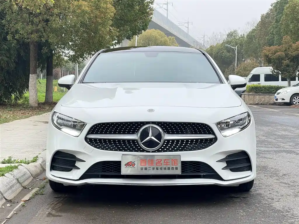 Mercedes-Benz A-Class 2022 facelift A 180 L sports sedan купить на сайте DeffCars