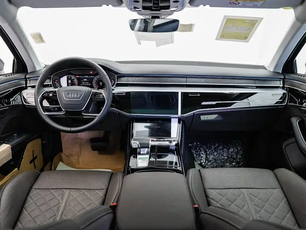 Audi A8 2025 A8L 50 TFSI quattro Premium Selection купить на сайте DeffCars