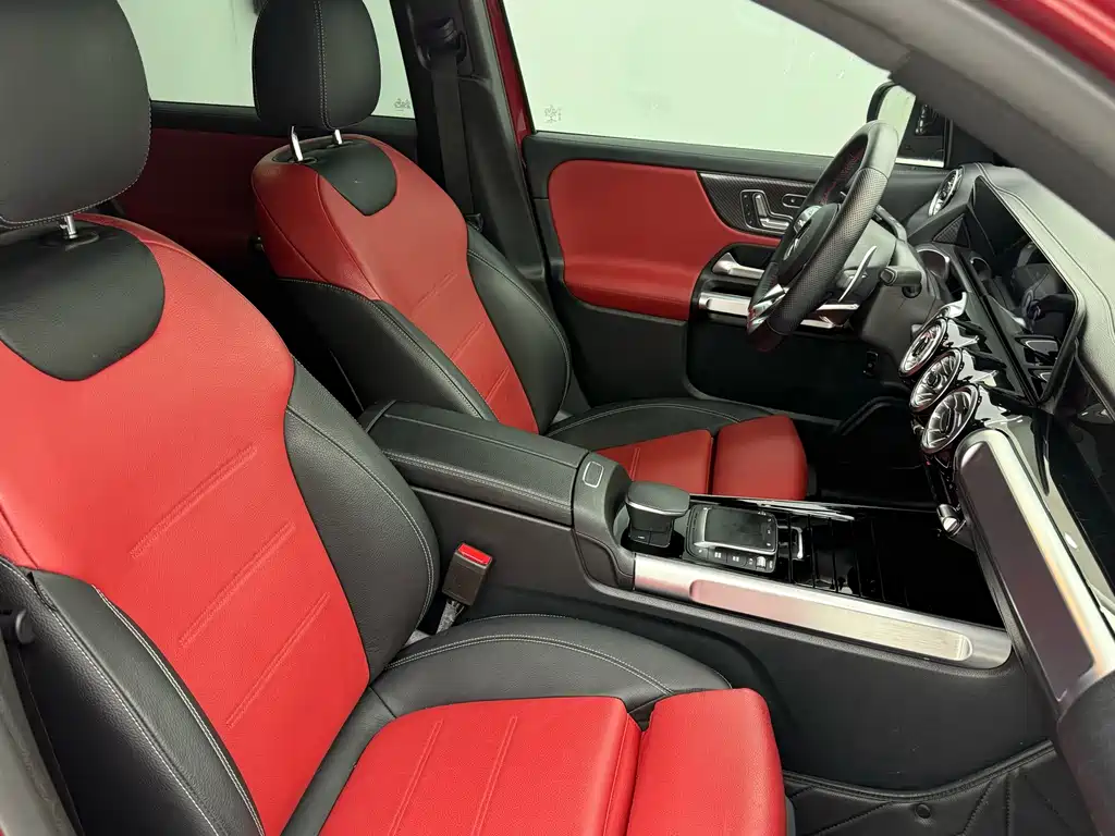 Mercedes-Benz GLB AMG 2022 AMG GLB 35 4MATIC купить на сайте DeffCars