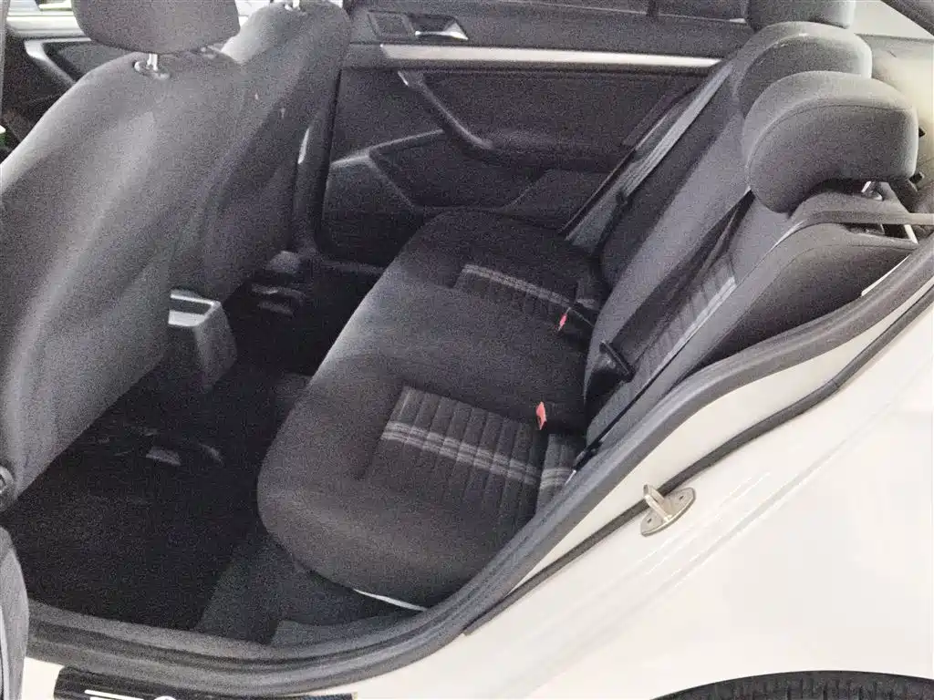Lavida 2019 Lavida Qihang 1.5L Automatic Fashion Edition National VI купить на сайте DeffCars