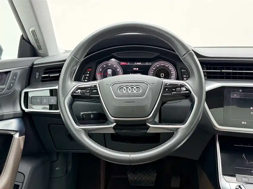 Audi A7L 2024 45TFSI S-line Dream Building Liquid Crystal Package купить на сайте DeffCars