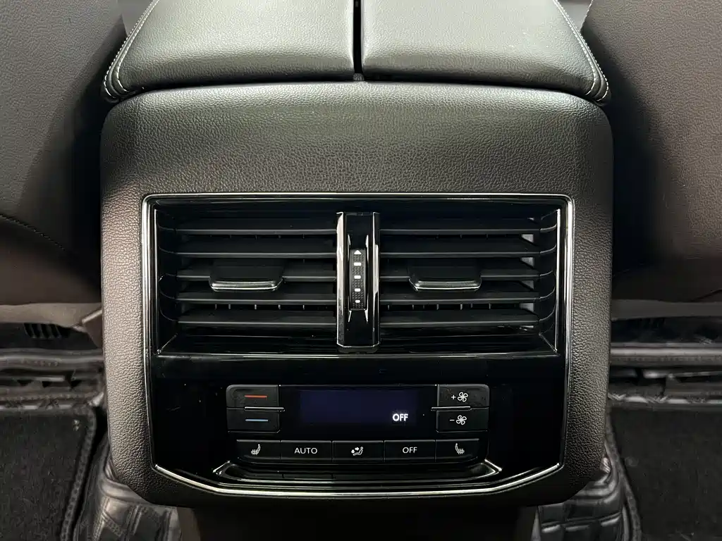 Touron 2019 380TSI four-wheel drive luxury version National VI купить на сайте DeffCars