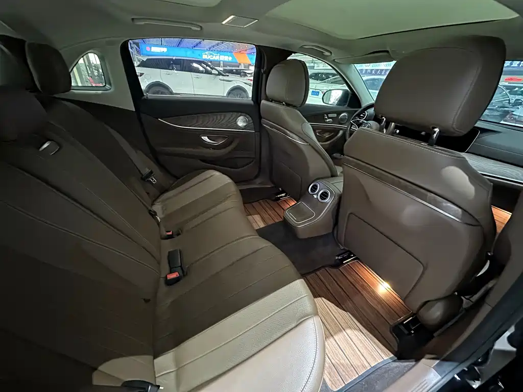 Mercedes-Benz E-Class 2022 E 260 L Sports купить на сайте DeffCars