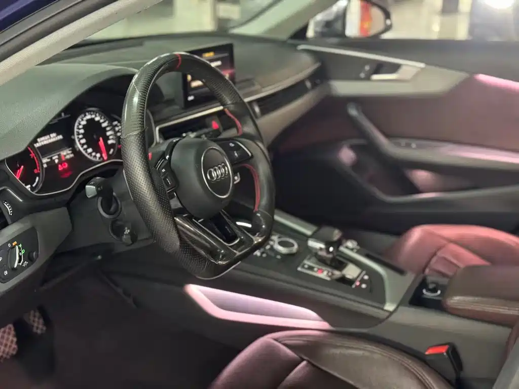 Audi A4L 2018 30th Anniversary Model 40 TFSI Enterprising купить на сайте DeffCars