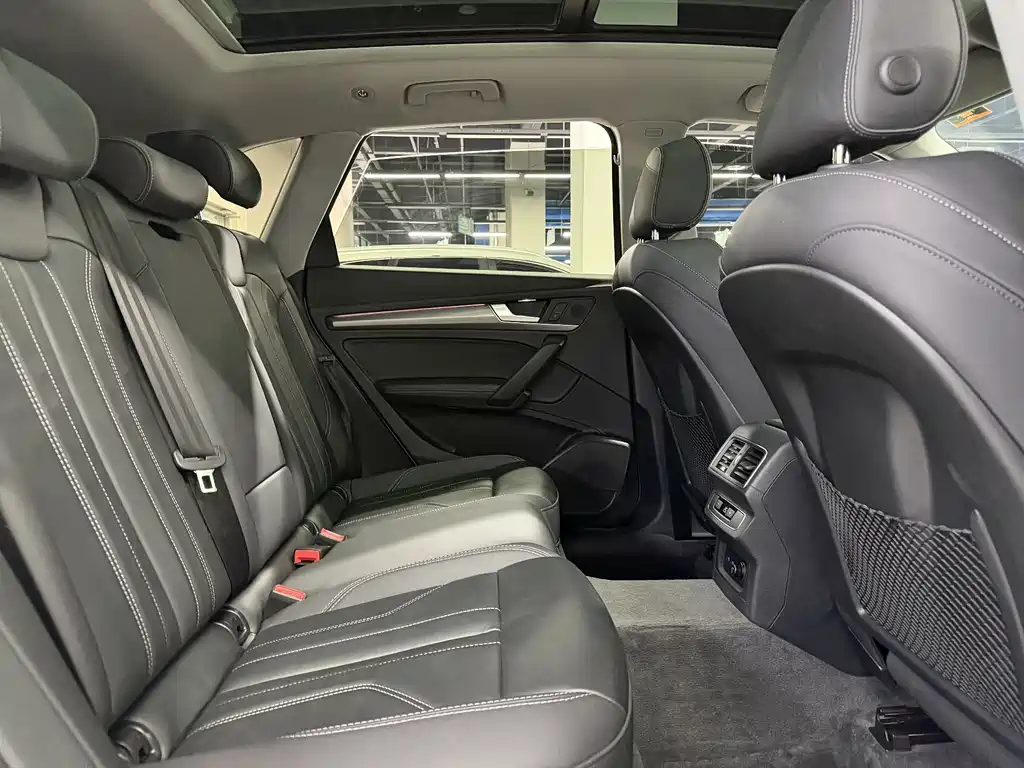 Audi Q5L 2022 facelift 40T luxury and dynamic model купить на сайте DeffCars