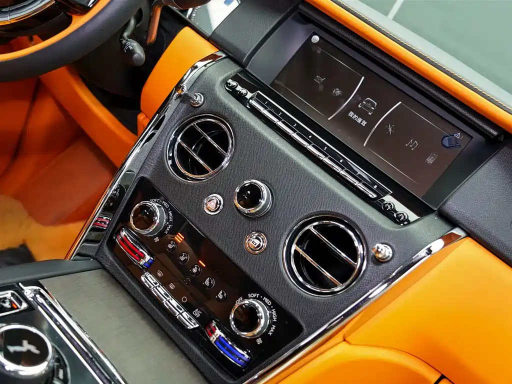 Cullinan 2024 four-seat version купить на сайте DeffCars