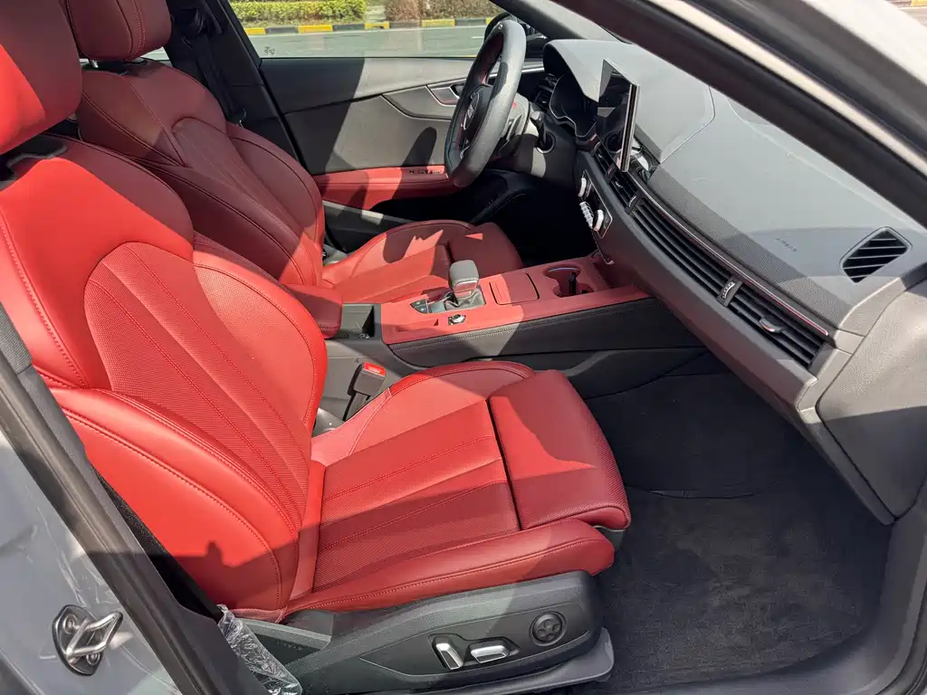 Audi A4L 2025 model 2 million Yuexiang version 40 TFSI luxury and dynamic model купить на сайте DeffCars