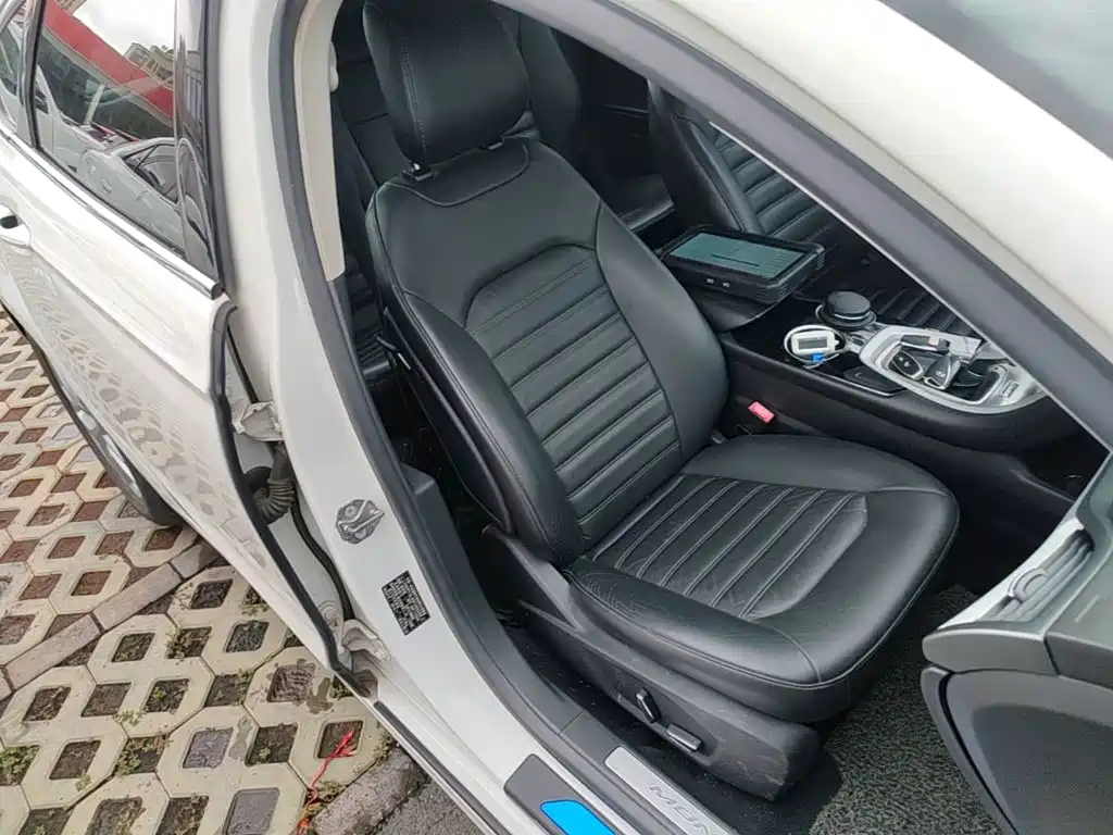 Mondeo 2013 1.5L GTDi180 Fashion Model купить на сайте DeffCars