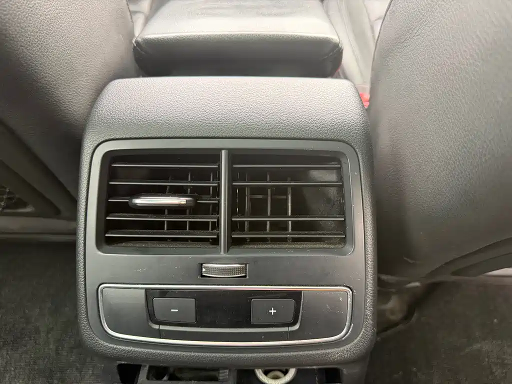 Audi A4L 2017 40 TFSI Fashion Type купить на сайте DeffCars