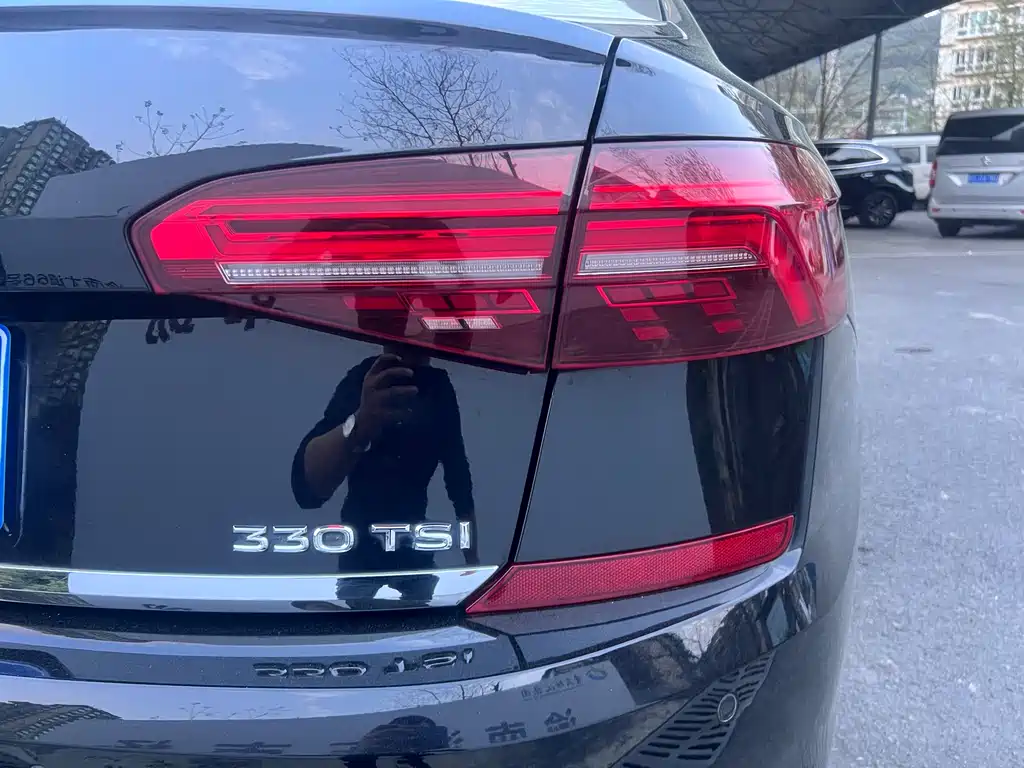 Passat 2019 330TSI Deluxe Edition National VI купить на сайте DeffCars