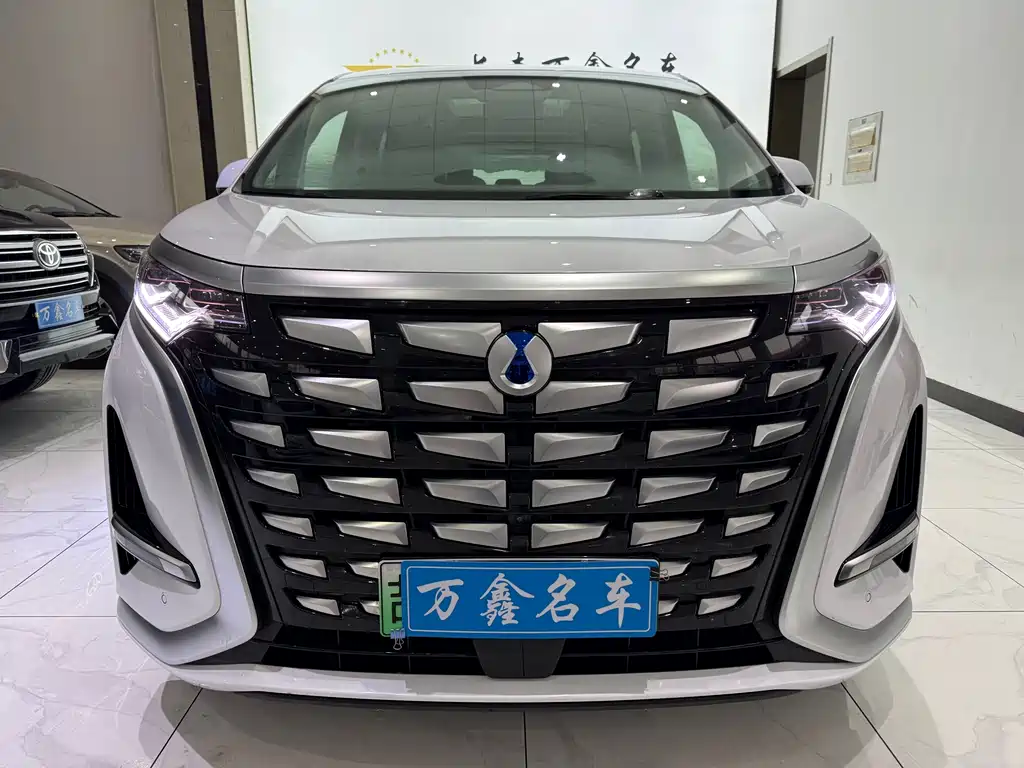 Denza D9 2022 DM-i 970 four-wheel drive premium model купить на сайте DeffCars