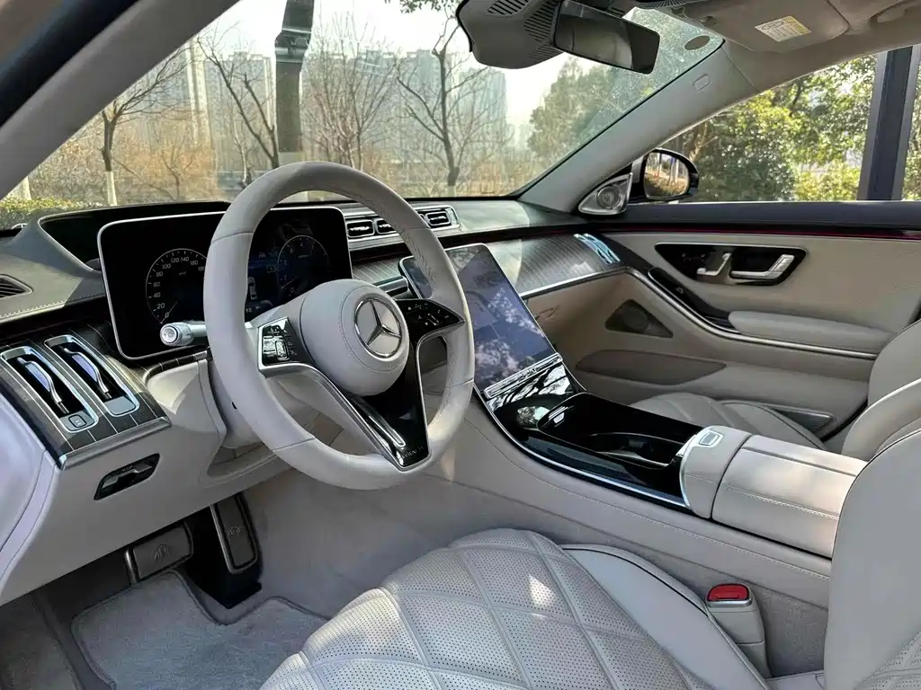 Maybach S-Class 2025 S 680 4MATIC купить на сайте DeffCars