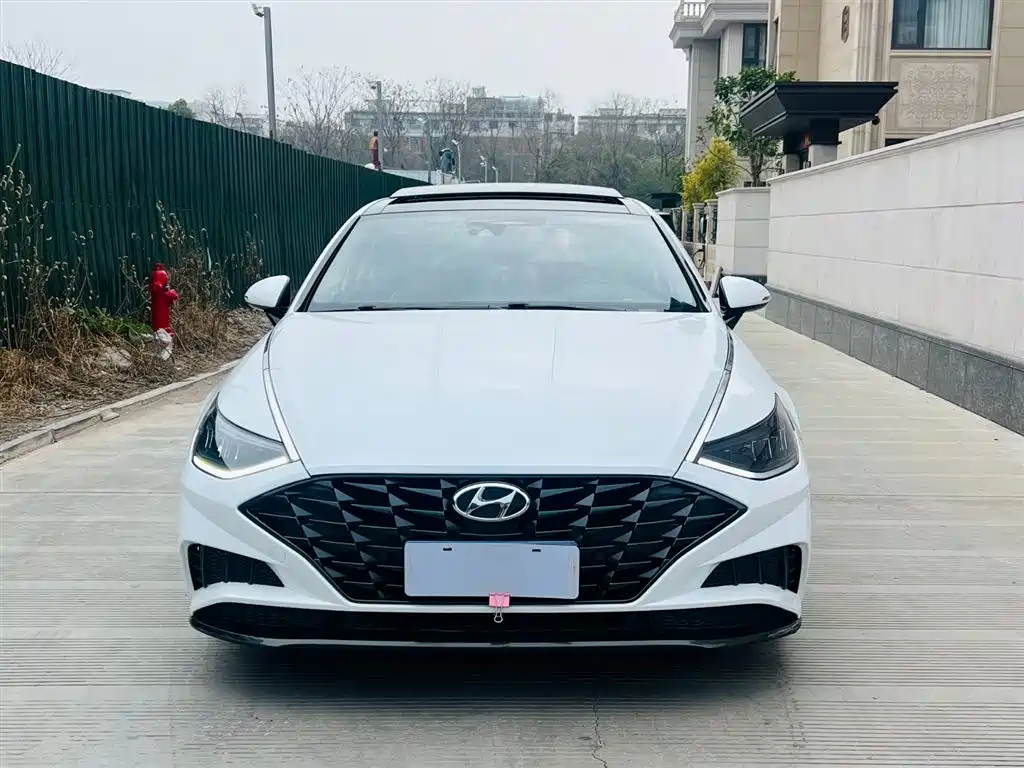Sonata 2022 270TGDi DCT 20th Anniversary Model купить на сайте DeffCars